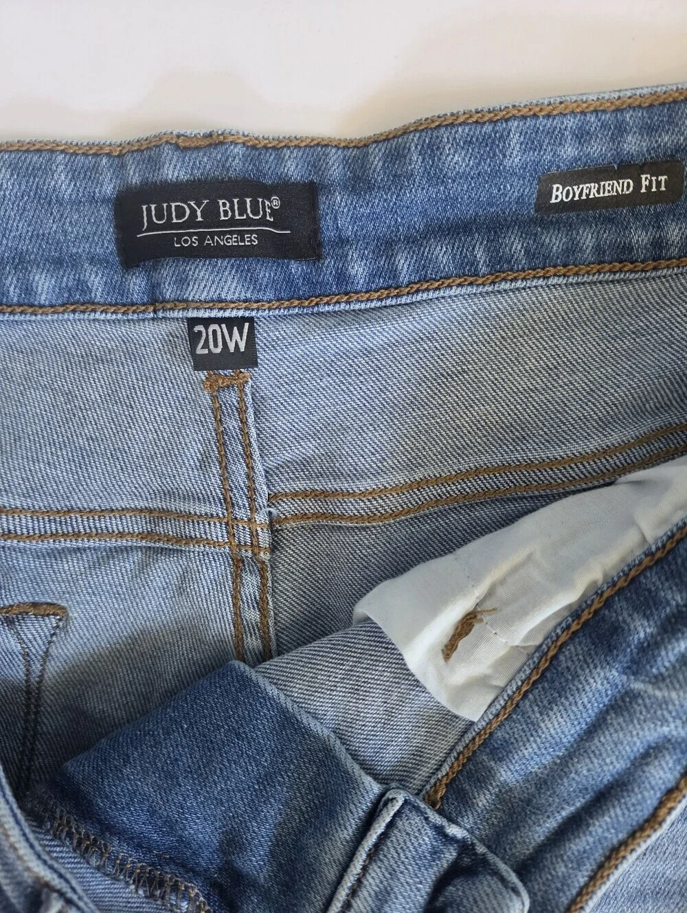 Judy Blue Jeans Womens 20W Distressed ripped Boyfriend Fit Stretch JB82170LT